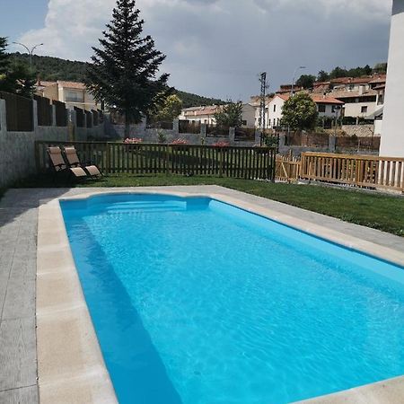 Hotel Rural Covarrubias Bagian luar foto